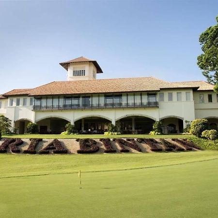 Ria Bintan Golf Lodge Lagoi Bagian luar foto